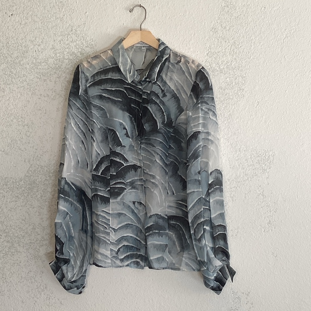 Carolina Herrera Black Gray Abstract Puff LS button down Silk Blouse Size 10